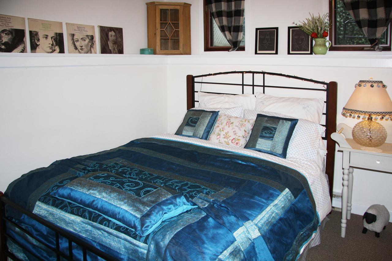 2 Moon Cottage Niagara-on-the-Lake Екстер'єр фото