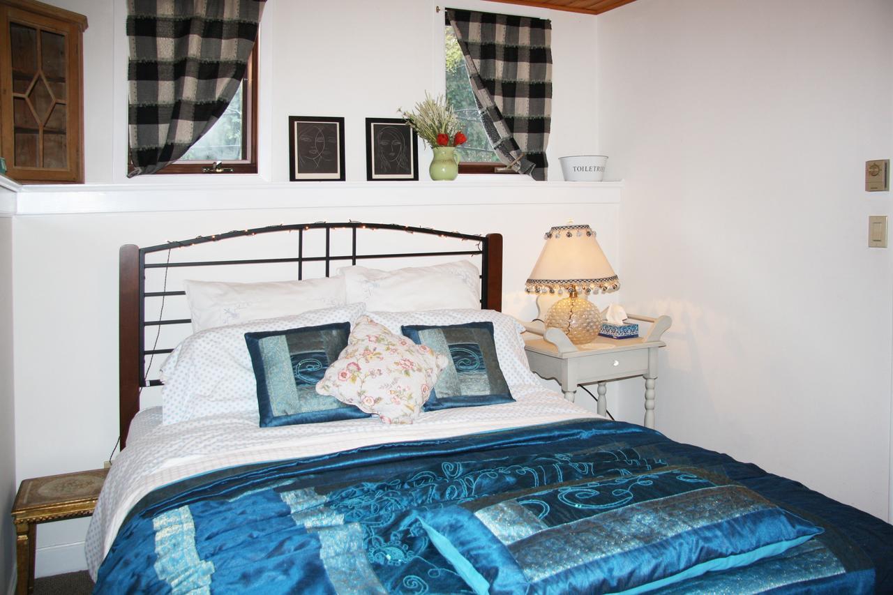 2 Moon Cottage Niagara-on-the-Lake Екстер'єр фото