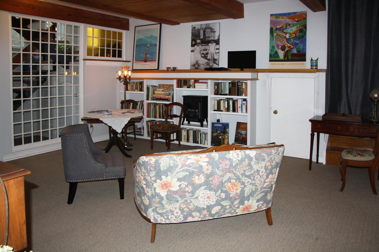 2 Moon Cottage Niagara-on-the-Lake Екстер'єр фото